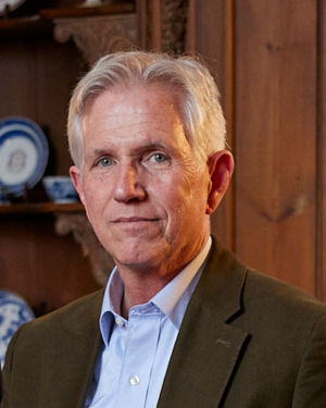 headshot of Kevin McLaughlin